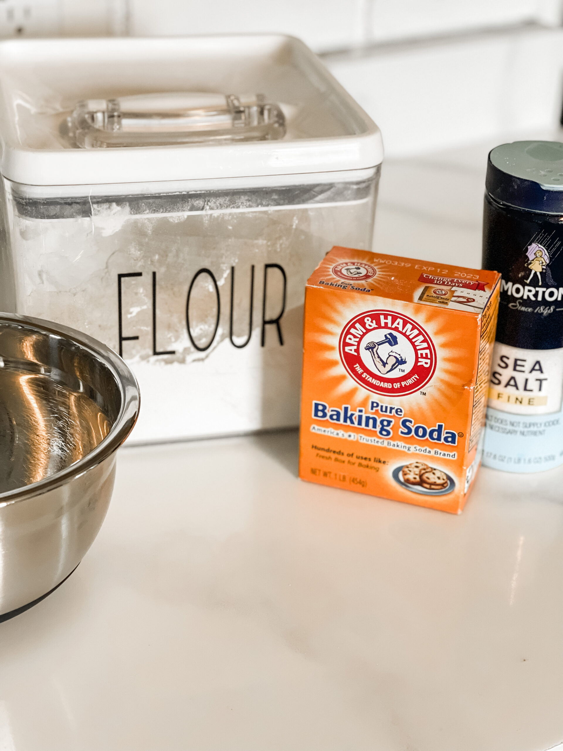 dry ingredients for chocolate chip cookies